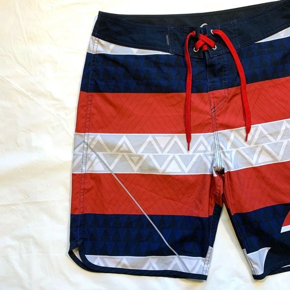 Quiksilver Board Shorts Swim Trunks Men’s 34 Surfing Beach Color Block Striped - Picture 4 of 12